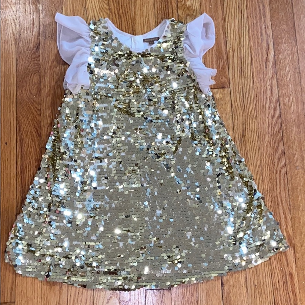I love gorgeous Gold sequin dress for girls